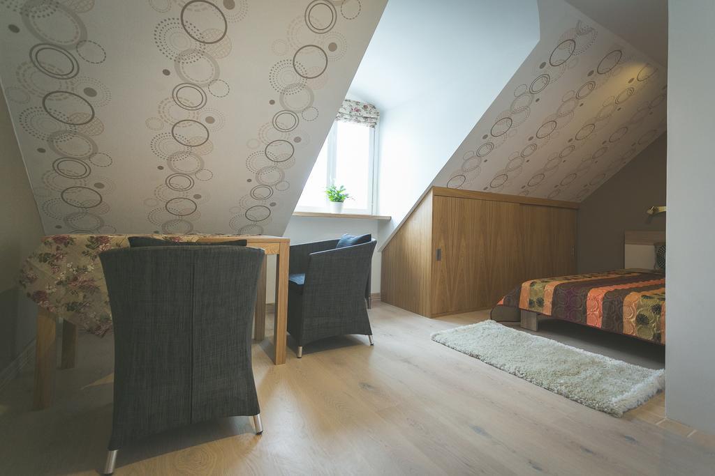 Arina Guest Apartment Kuressaare Zimmer foto